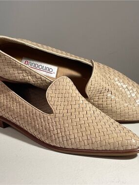 Vintage Bandolino Woven Slip-On Loafers in Light Beige
